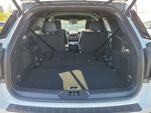 Used 2025 Ford Explorer ST-Line w/ Premium Package image 22