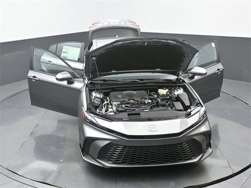 New 2026 Toyota Camry SE image 33
