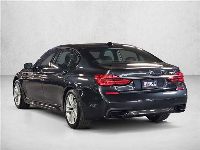 Used 2017 BMW ALPINA B7 xDrive AWD/4WD image 8