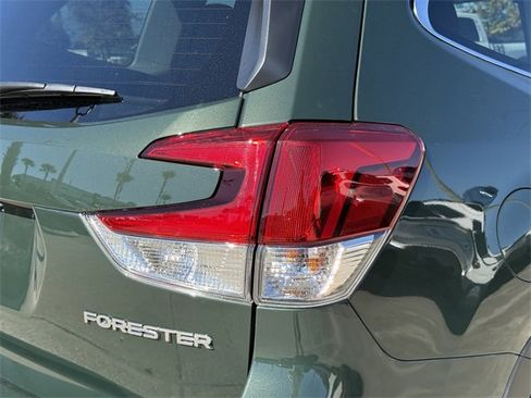 Certified 2024 Subaru Forester Limited image 9