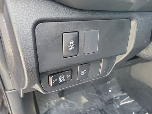 Certified 2023 Toyota Tacoma SR5 w/ Technology Package AWD/4WD image 23