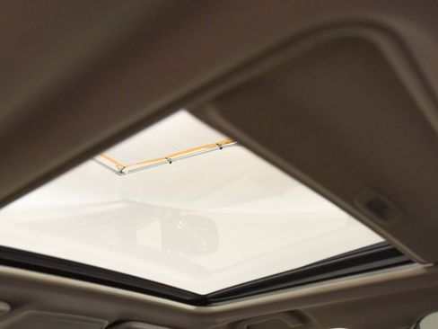 Used 2020 Subaru Forester Limited image 26