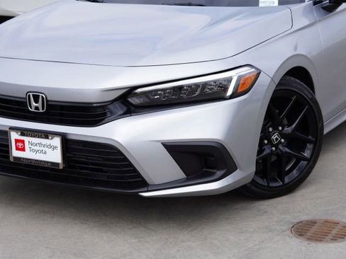 Used 2024 Honda Civic Sport image 5