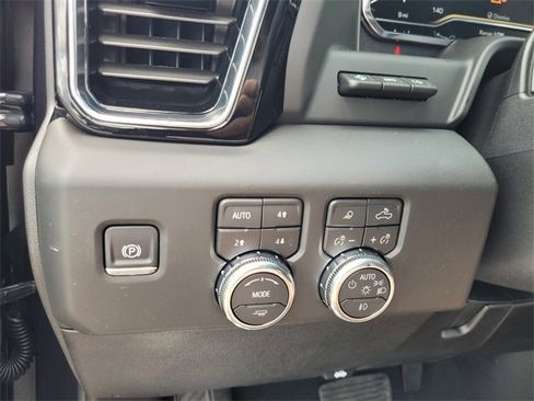 New 2025 GMC Sierra 2500 Denali w/ Denali Reserve Package image 24