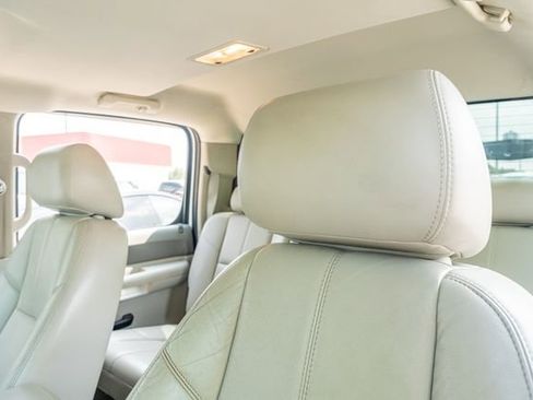 Used 2014 Chevrolet Silverado 2500 LT w/ Interior Plus Package AWD/4WD image 20