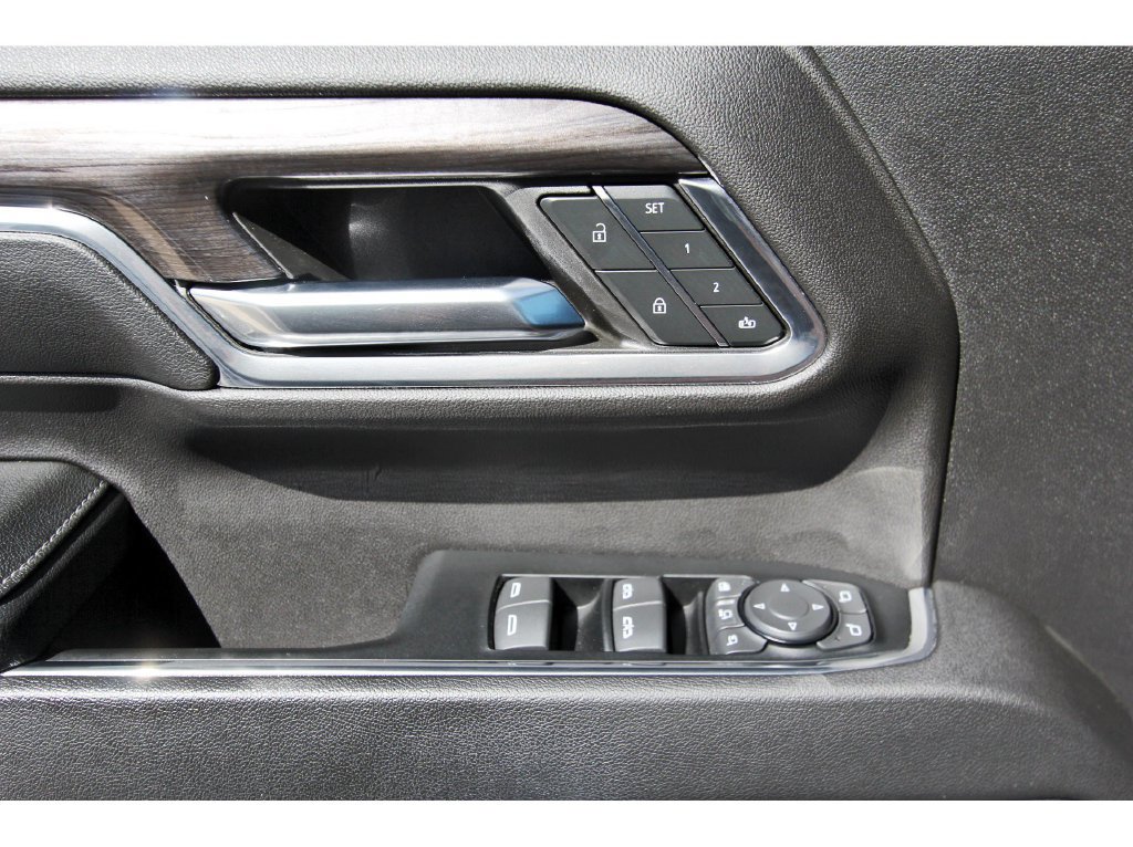 Used 2024 Chevrolet Silverado 2500 LTZ w/ LTZ Plus Package AWD/4WD image 21