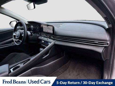 Used 2023 Hyundai Elantra SEL w/ Convenience Package FWD image 35