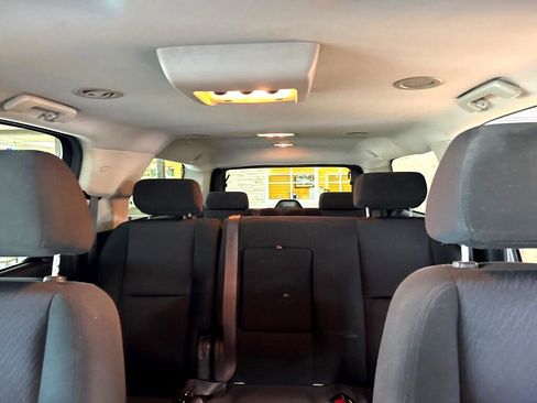 Used 2010 GMC Yukon XL 2500 SLE image 12