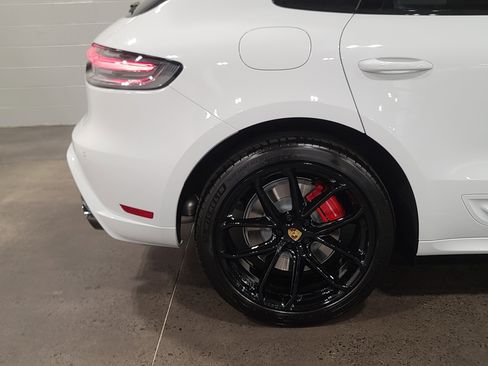 New 2026 Porsche Macan GTS AWD/4WD image 36