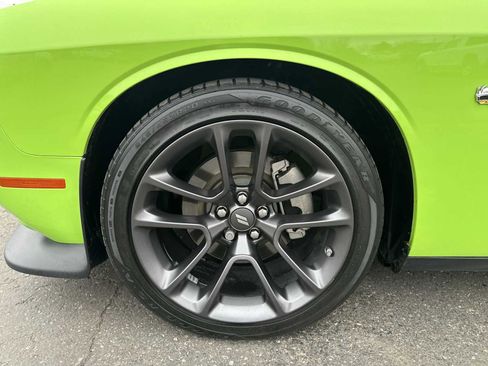 Used 2023 Dodge Challenger R/T w/ T/A Package image 18