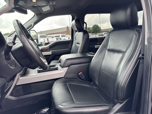 Used 2019 Ford F250 Lariat w/ Lariat Ultimate Package AWD/4WD image 13