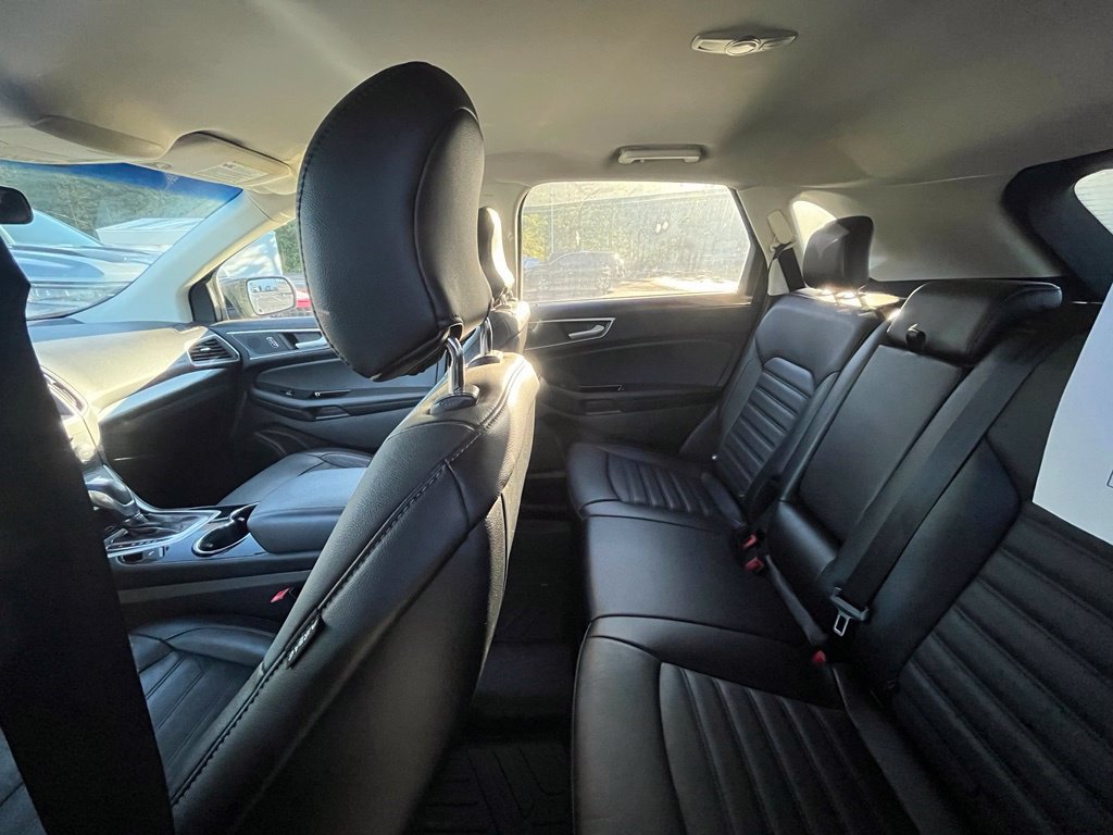 Used 2018 Ford Edge SEL w/ Equipment Group 201A AWD/4WD image 10