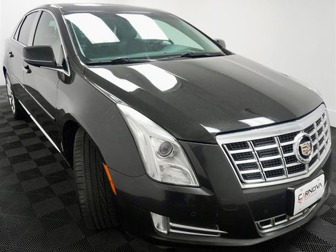 Used 2013 Cadillac XTS Premium image 10