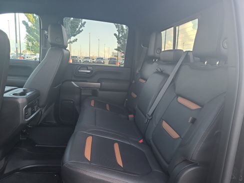 Used 2023 GMC Sierra 3500 AT4 w/ AT4 Premium Plus Package AWD/4WD image 17