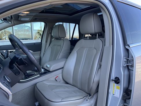 Used 2015 Lincoln MKX AWD w/ Equipment Group 102A image 15