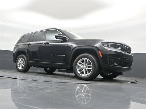 New 2025 Jeep Grand Cherokee Laredo image 37