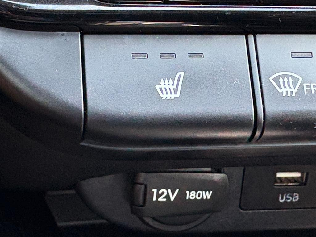 Certified 2025 Hyundai Elantra SEL FWD image 14