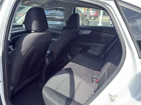 Used 2023 Kia Forte LXS w/ LXS Technology Package image 12