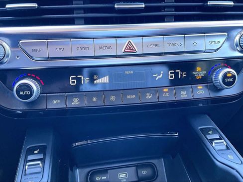 Used 2022 Kia Telluride EX w/ EX Premium Package FWD image 35