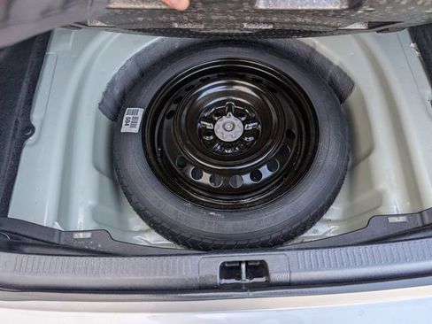 Used 2025 Toyota Camry LE image 23