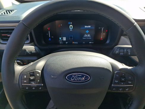 New 2026 Ford Maverick Lariat w/ 4K Tow Package image 15