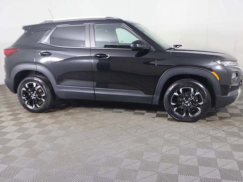Used 2023 Chevrolet TrailBlazer LT AWD/4WD image 17