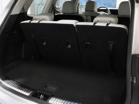 Used 2024 Kia Telluride SX Prestige AWD/4WD image 16
