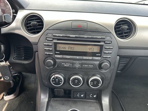 Used 2009 MAZDA MX-5 Miata Grand Touring image 22