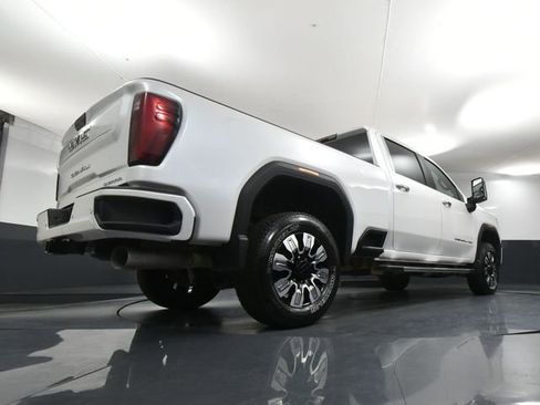 Used 2025 GMC Sierra 3500 Denali image 59