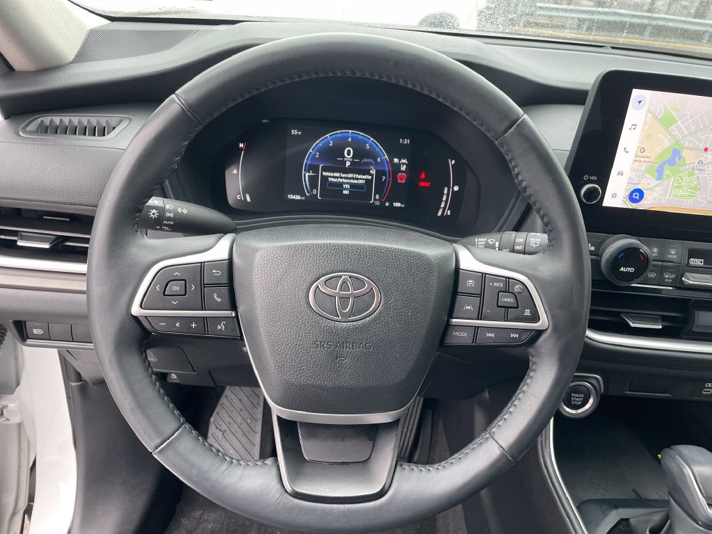 Used 2024 Toyota Grand Highlander AWD image 16