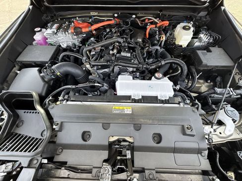 New 2025 Toyota Tacoma Limited image 32