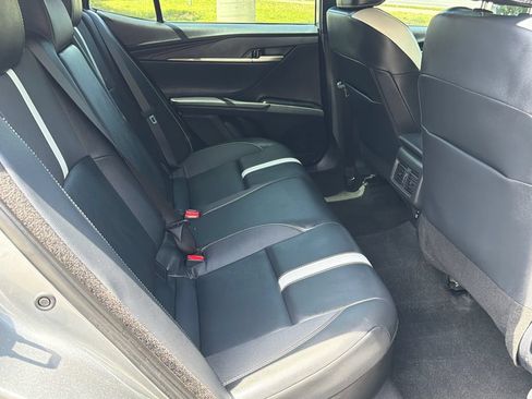Used 2025 Toyota Camry SE w/ Convenience Package FWD image 12