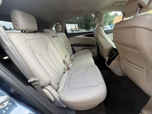 Used 2018 Lincoln MKX Premiere FWD image 18