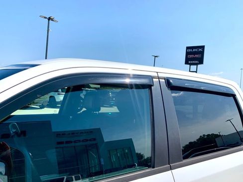 Used 2019 RAM 1500 Laramie RWD image 12