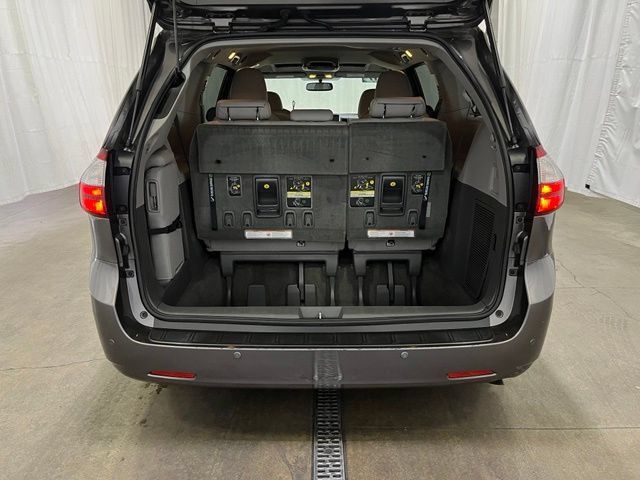 Certified 2017 Toyota Sienna XLE w/ XLE Navigation Package FWD image 13
