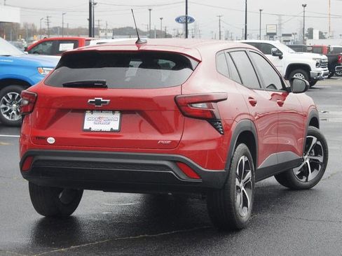 New 2026 Chevrolet Trax RS w/ Sunroof Package image 10