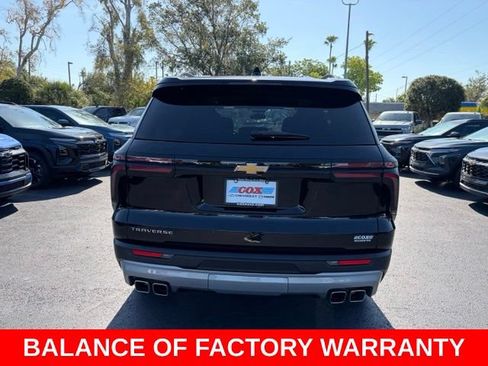 Used 2026 Chevrolet Traverse LT FWD image 5