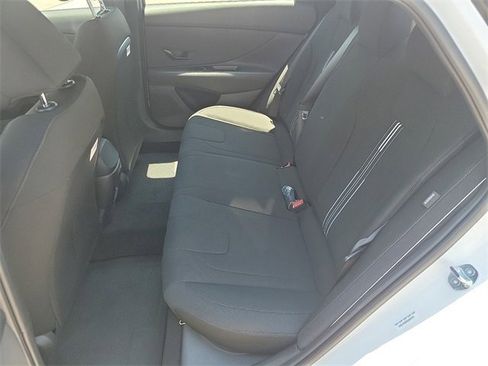 New 2025 Hyundai Elantra Sport image 15