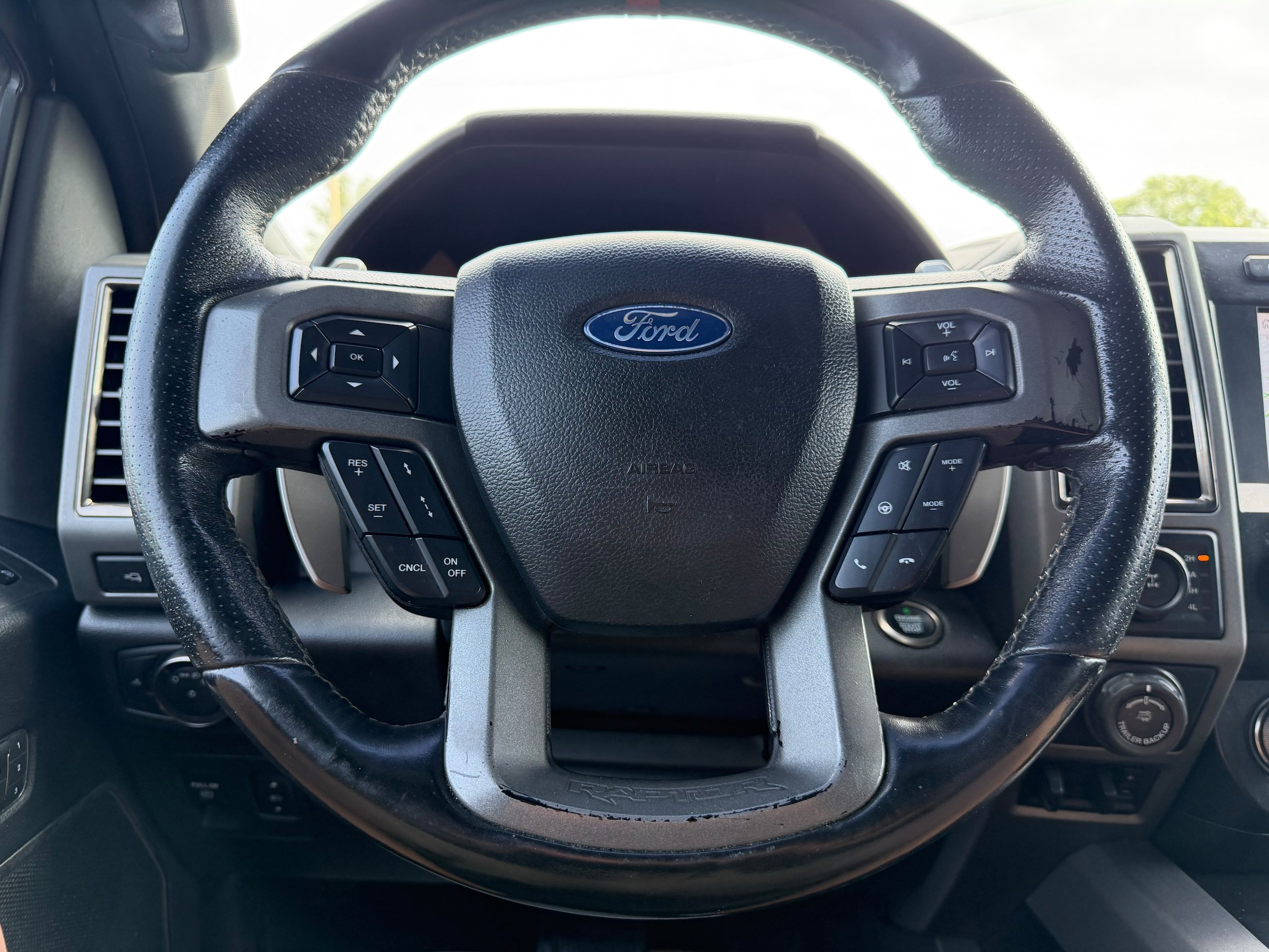 Used 2020 Ford F150 Raptor w/ Equipment Group 802A Luxury AWD/4WD image 18