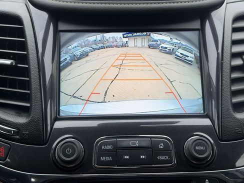 Used 2017 Chevrolet Impala Premier w/ Enhanced Convenience Package image 17