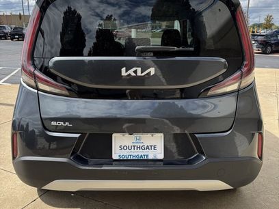 Used 2023 Kia Soul LX w/ Option Group 015