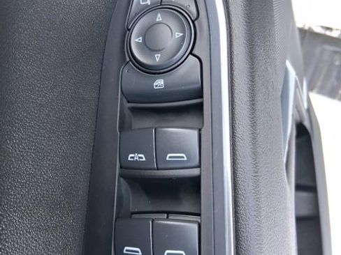 Used 2022 Chevrolet Silverado 1500 LT Trail Boss w/ Protection Package image 10