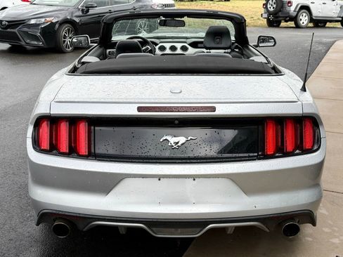 Used 2017 Ford Mustang Premium RWD image 15