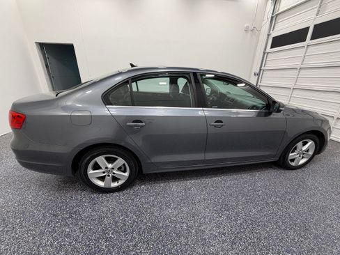 Used 2013 Volkswagen Jetta TDI FWD image 7