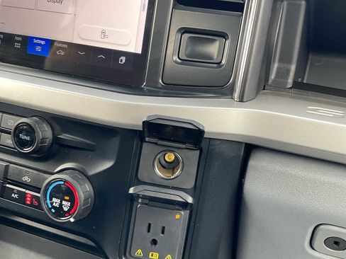 Used 2024 Ford F250 XLT w/ Black Appearance Package image 32