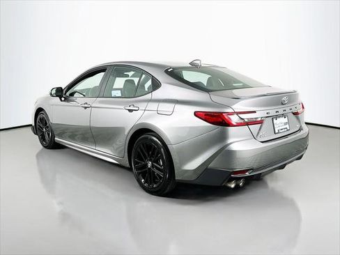 Certified 2025 Toyota Camry SE AWD/4WD image 5