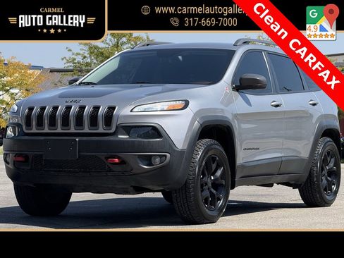 Used 2017 Jeep Cherokee Trailhawk w/ Comfort & Convenience Group image 1