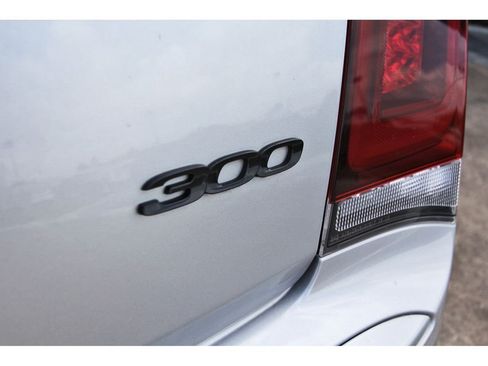 Used 2023 Chrysler 300 Touring w/ Sport Appearance Package RWD image 26