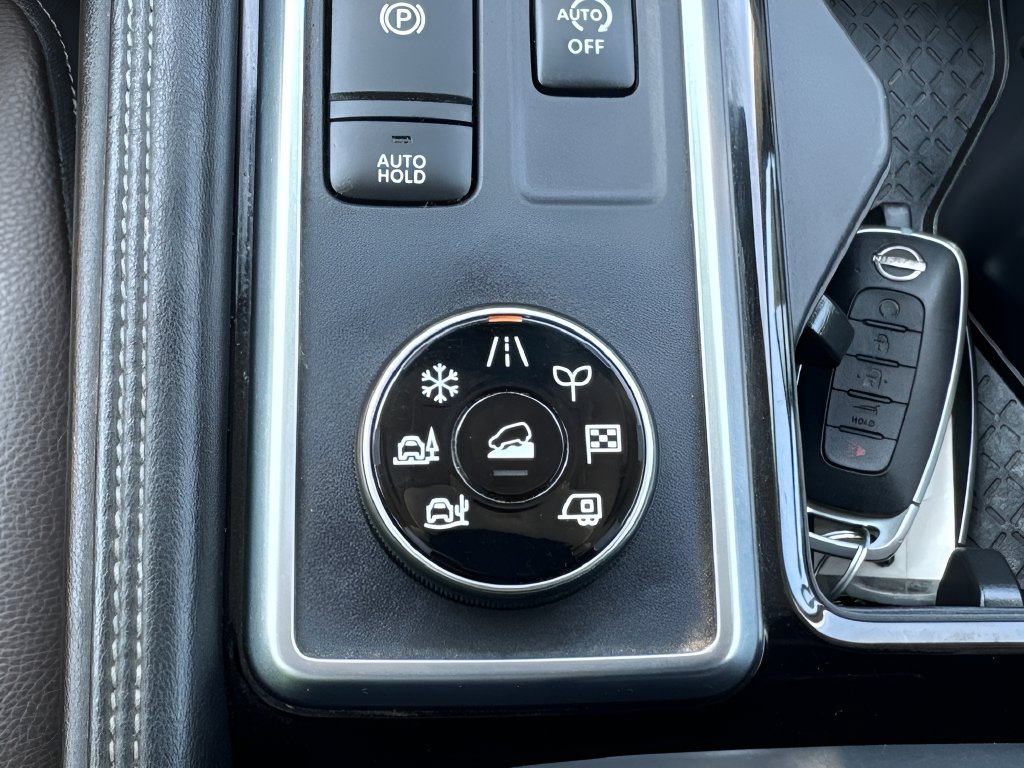 Used 2023 Nissan Pathfinder Platinum AWD/4WD image 29