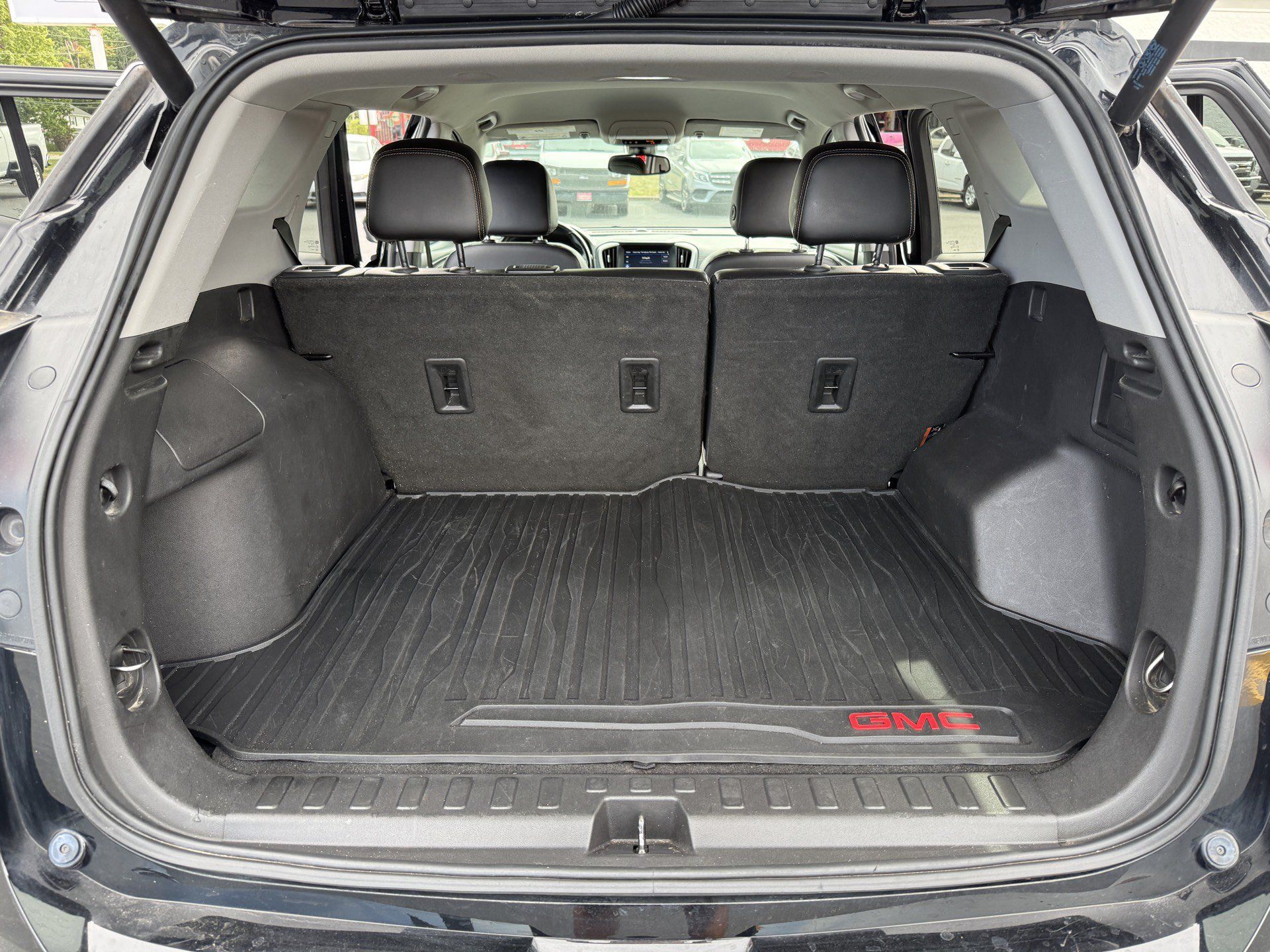Used 2021 GMC Terrain SLT FWD image 30
